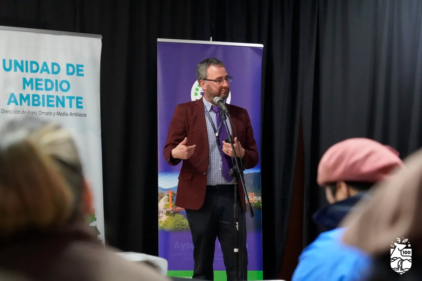 Saberes que conectan territorio: Director Regional participa en seminario sobre la biodiversidad de Aysén