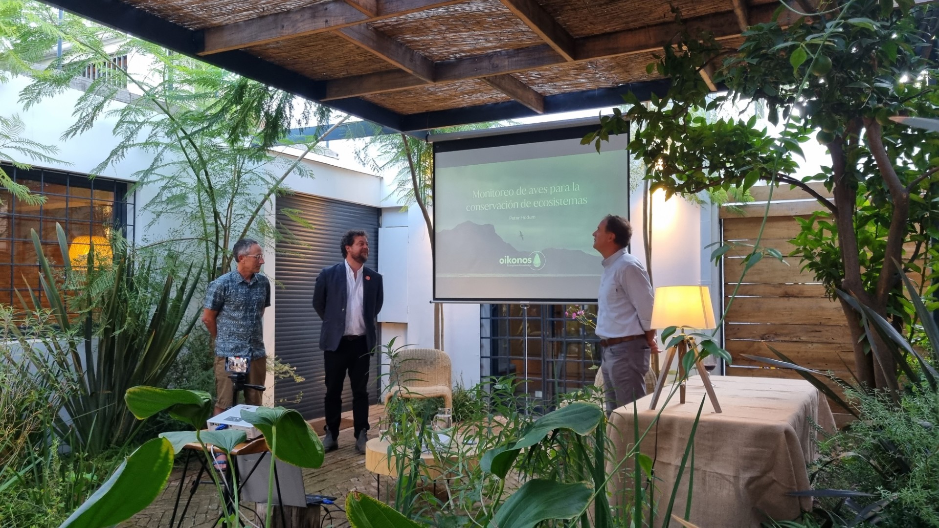 SBAP Valparaíso participó en diálogo sobre monitoreo de aves y conservación de ecosistemas